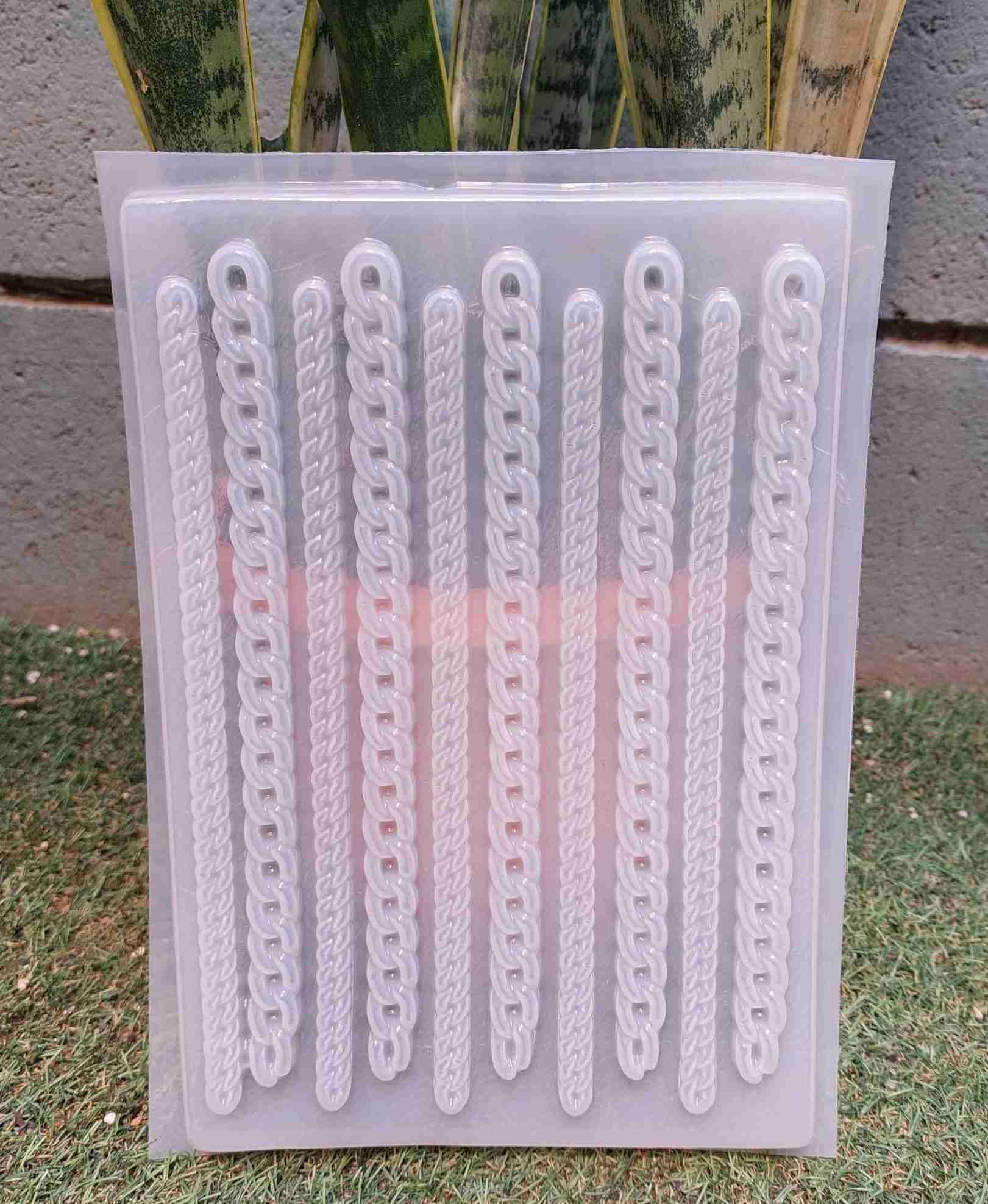 Molde encaje cadenas