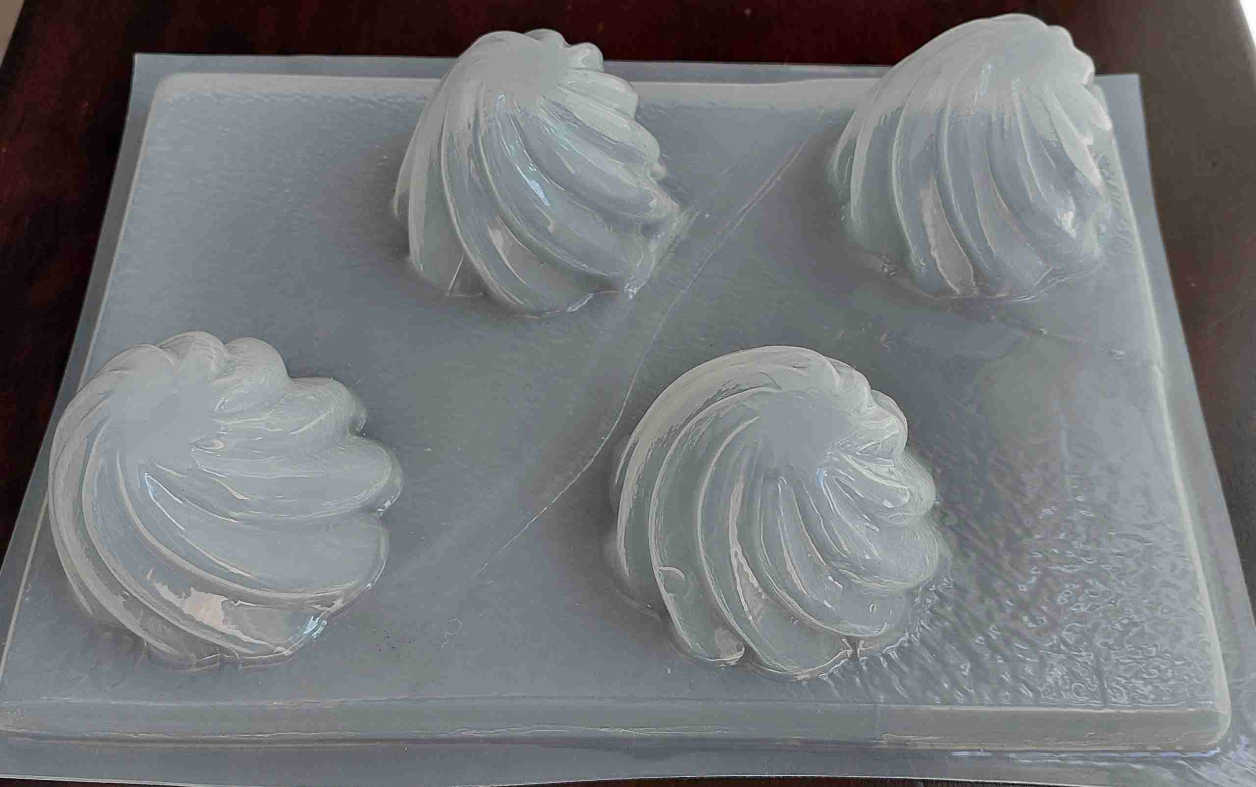 Molde falditas voleadas de 4