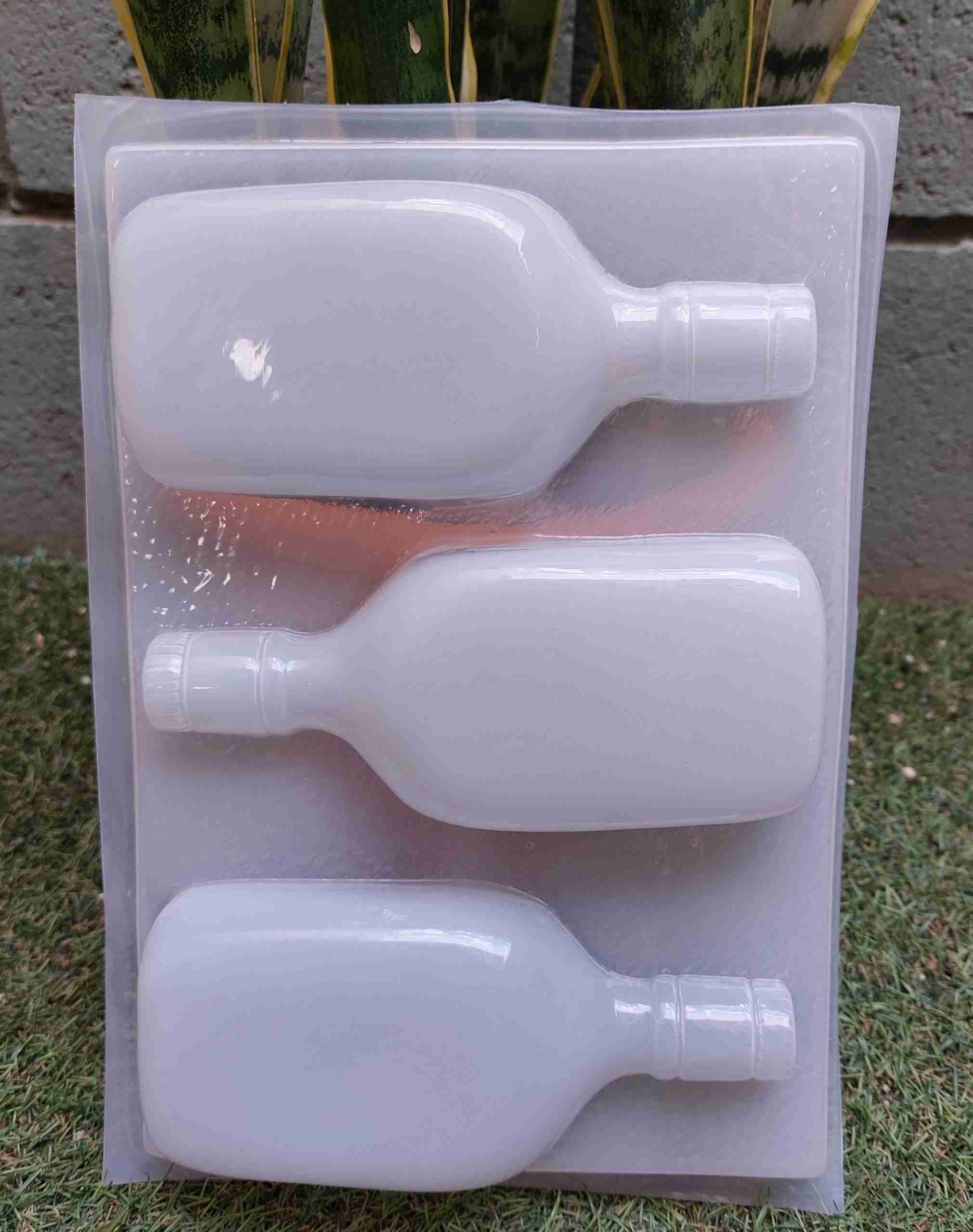 Molde botellas agua ardiente quetzalteca de 3