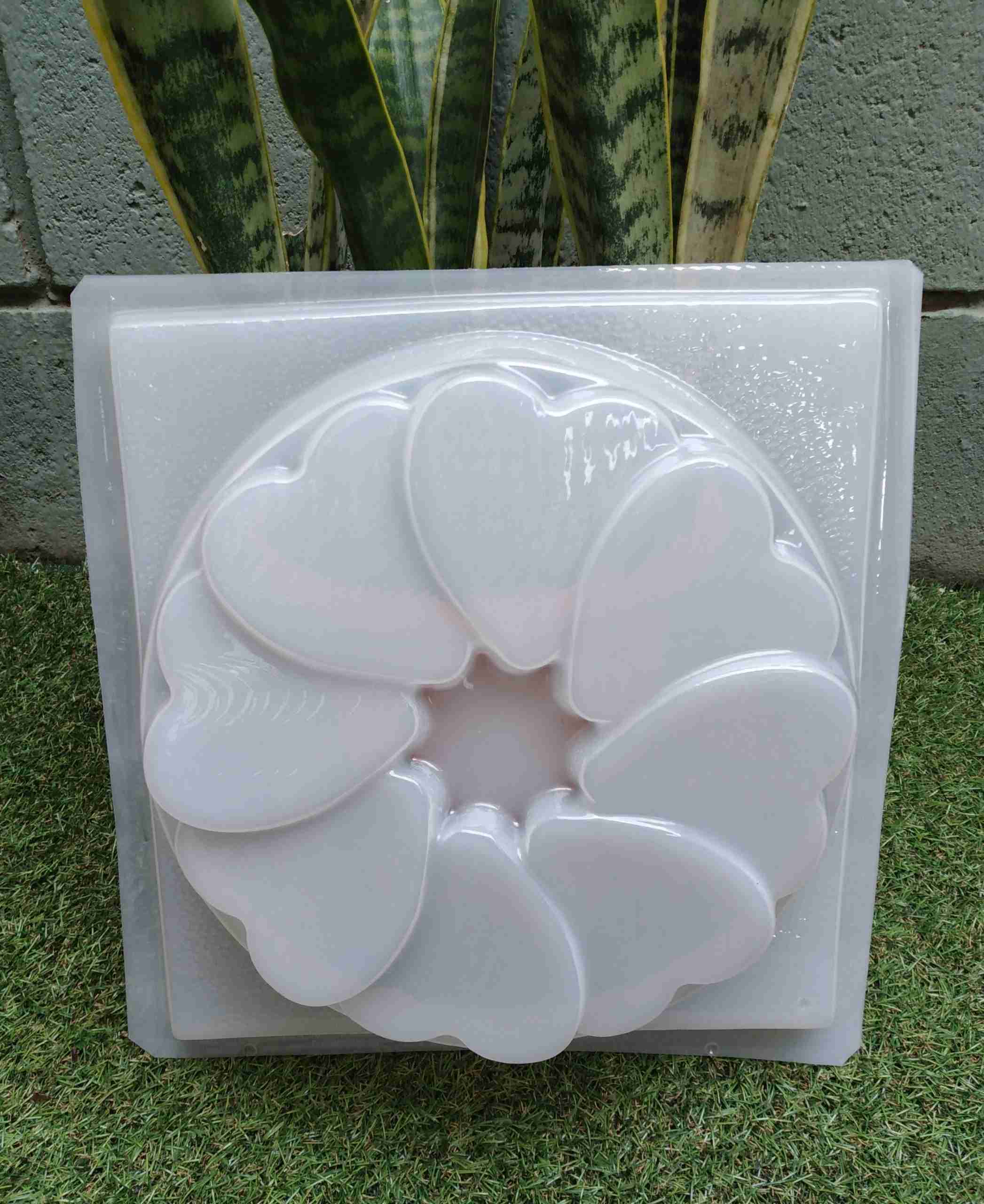 Molde corazones alrededor