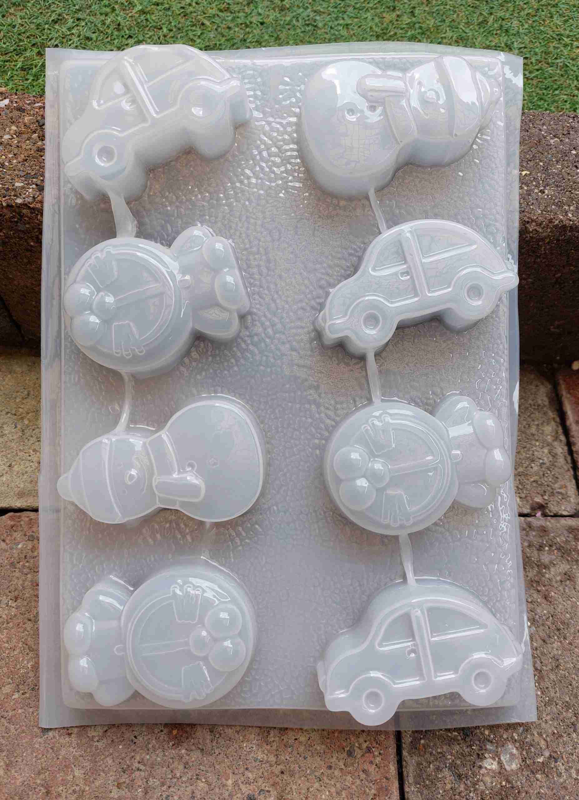 Molde muñecos nieve,carros, gatitos