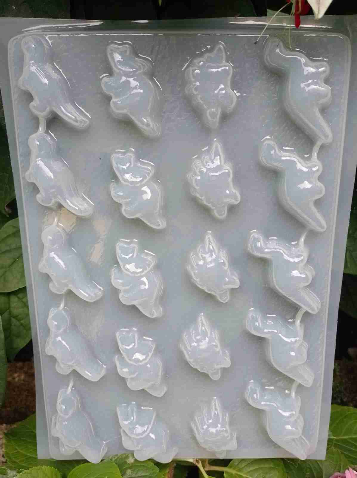 Molde dinosaurios minis