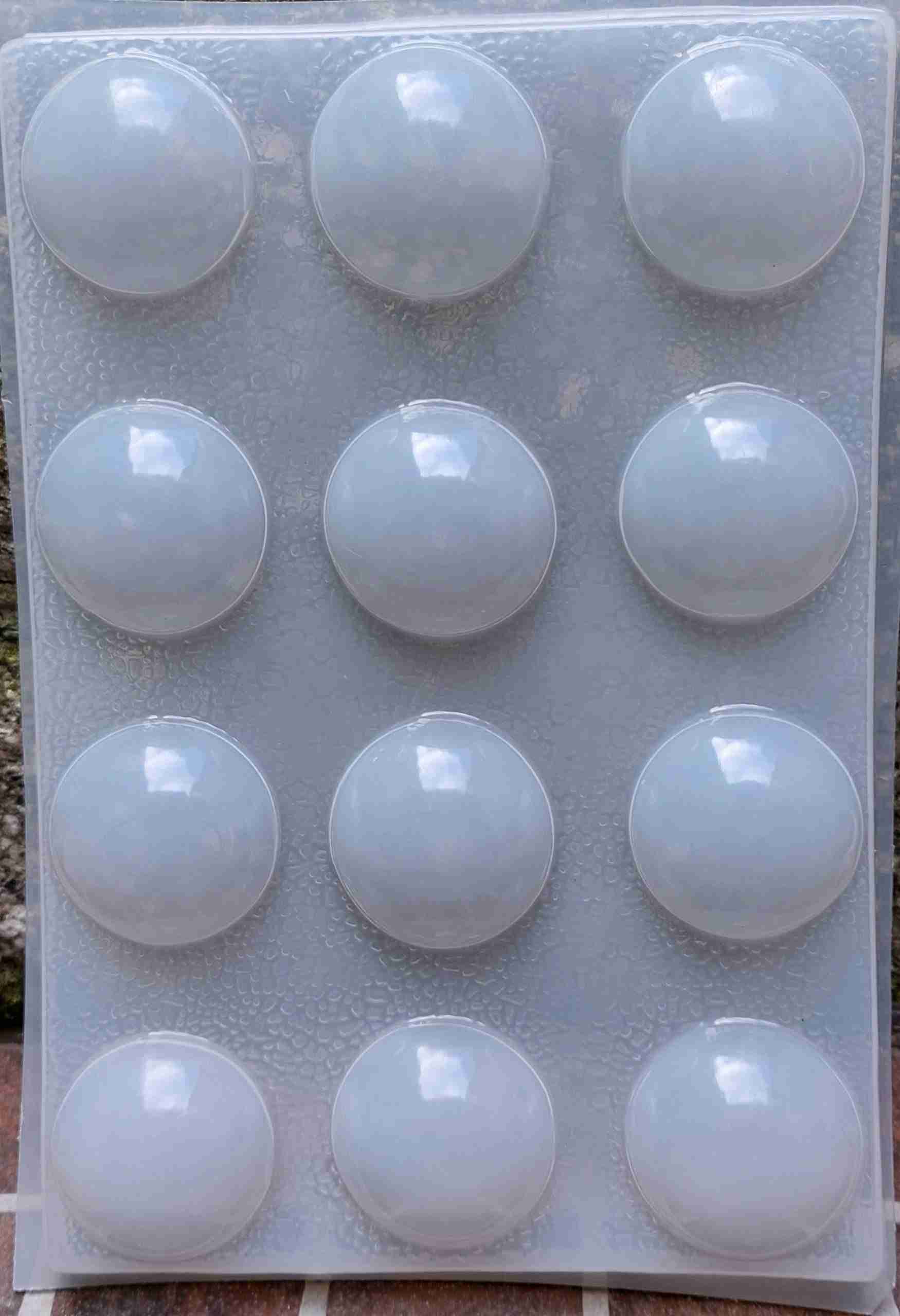 Molde medias esferas bajas de 12